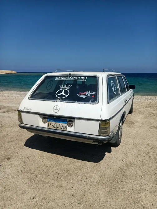 مرسيدس E 200 1983 أبيض مستعملة للبيع - 2