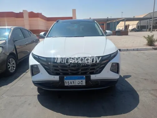 Hyundai Tucson 2021 White Used for Sale - 7