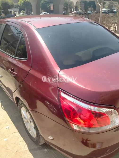 Chevrolet Optra 2017 White Used for Sale - 3