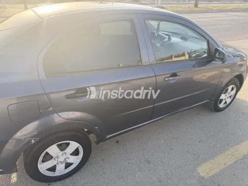 شيفروليه افيو 2017 أبيض مستعملة للبيع - 6