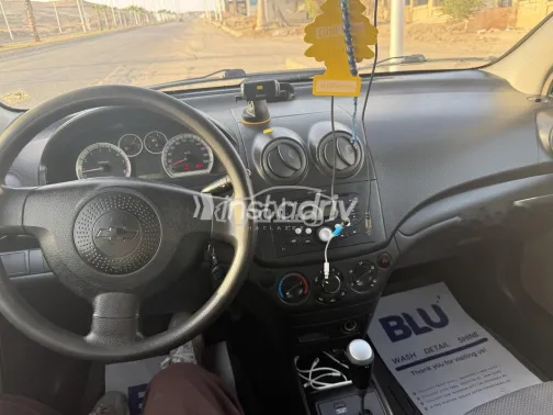 شيفروليه افيو 2017 أبيض مستعملة للبيع - 10