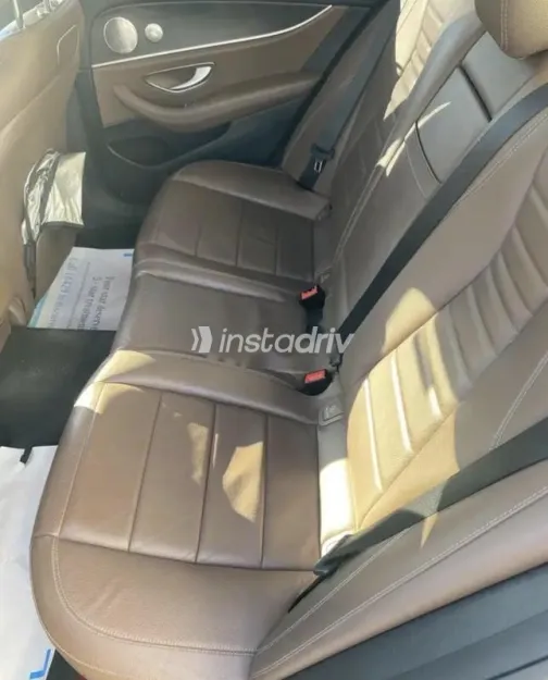 مرسيدس E 180 2019 أبيض مستعملة للبيع - 2