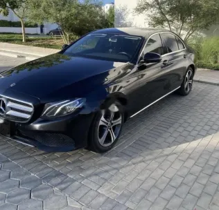 مرسيدس E 180 2019 أبيض مستعملة للبيع