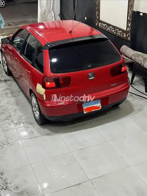 Seat Ibiza 2001 Red Used for Sale - 3