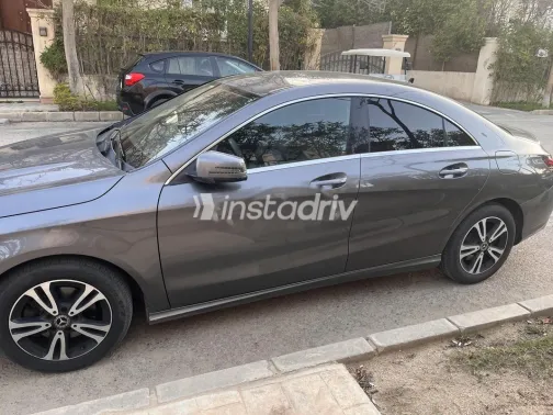 Mercedes CLA 180 2018 White Used for Sale - 1