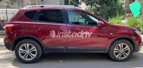 Nissan Qashqai 2014 Dark Red Used for Sale - 2