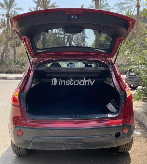 Nissan Qashqai 2014 Dark Red Used for Sale - 5