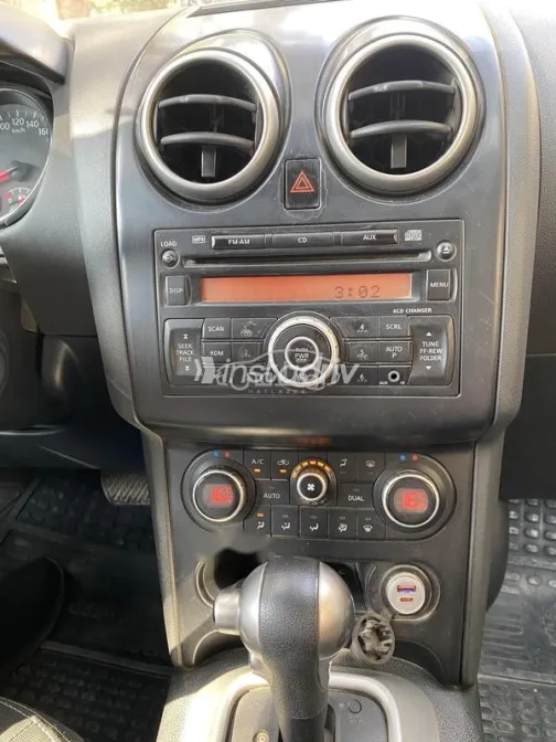 Nissan Qashqai 2014 Dark Red Used for Sale - 6