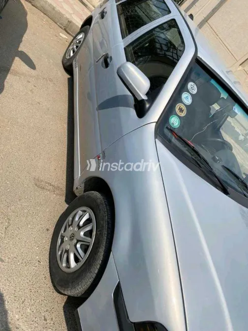 فولكس فاغن جول 2001 أبيض مستعملة للبيع - 3