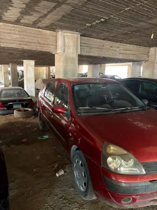 رينو كليو 2005 أبيض مستعملة للبيع