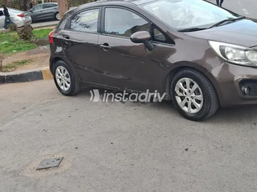 كيا ريو 2015 بني مستعملة للبيع - 9