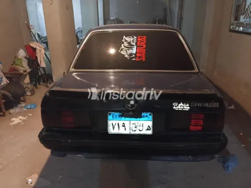 بي ام دبليو 318 1987 أزرق غامق مستعملة للبيع - 1