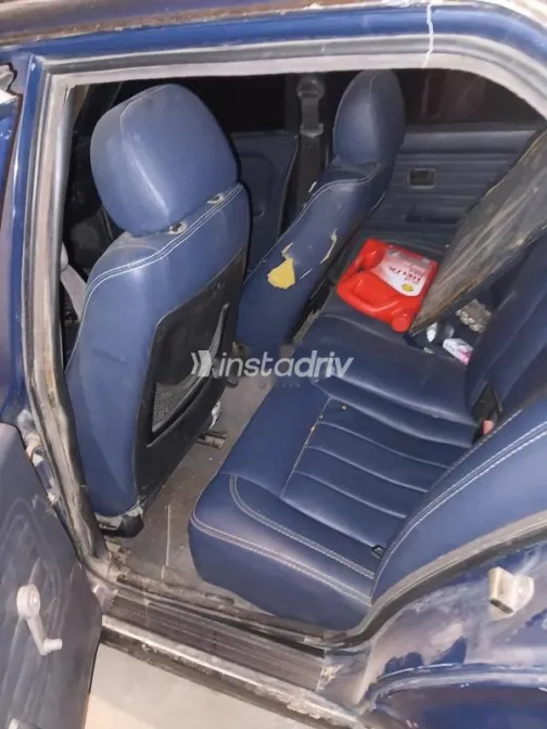 بي ام دبليو 318 1987 أزرق غامق مستعملة للبيع - 8