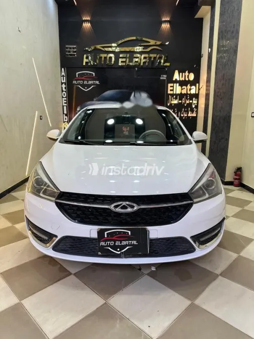 شيرى اريزو 5 2022 أبيض مستعملة للبيع - 3