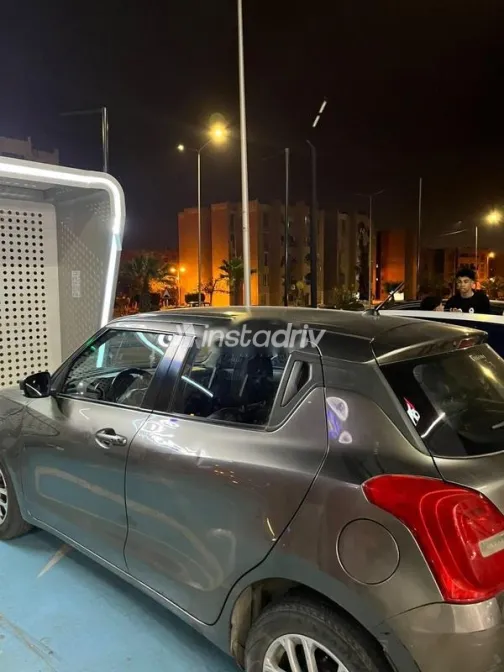 سوزوكى سويفت 2021 أبيض مستعملة للبيع - 3