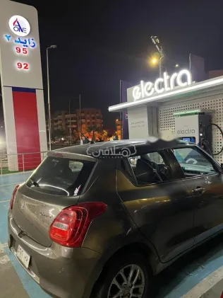 سوزوكى سويفت 2021 أبيض مستعملة للبيع