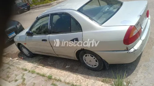 ميتسوبيشي لانسر كرستالة 1999 فضي مستعملة للبيع - 4