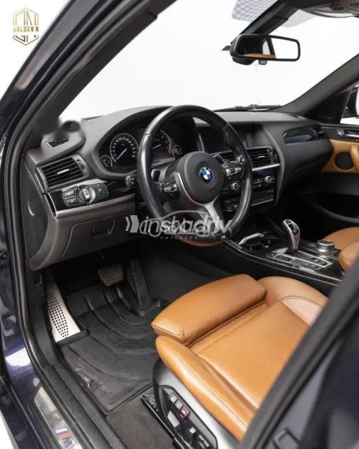 بي ام دبليو X4 2017 أزرق غامق مستعملة للبيع - 6