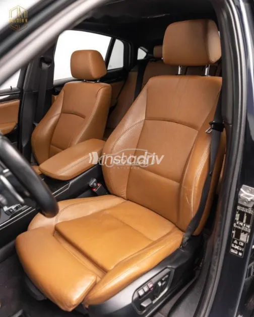 بي ام دبليو X4 2017 أزرق غامق مستعملة للبيع - 8