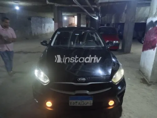 كيا سيراتو 2021 أسود مستعملة للبيع - 3