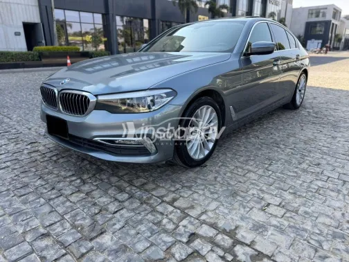بي ام دبليو 520 2018 رمادي مستعملة للبيع - 1