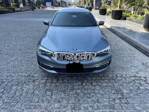 بي ام دبليو 520 2018 رمادي مستعملة للبيع - 2