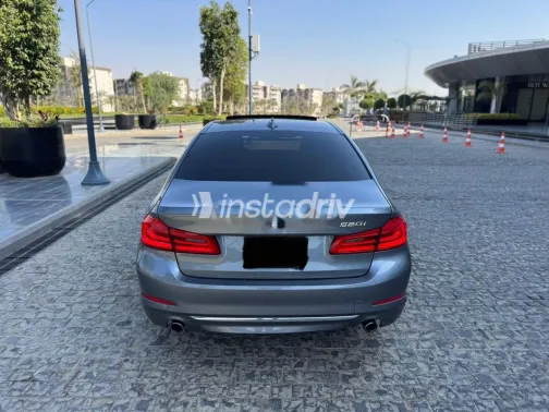بي ام دبليو 520 2018 رمادي مستعملة للبيع - 3