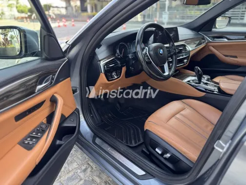 بي ام دبليو 520 2018 رمادي مستعملة للبيع - 9