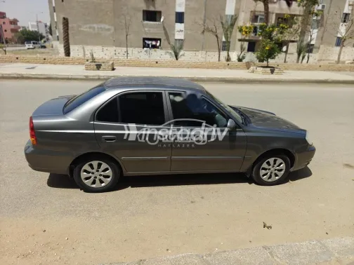 Hyundai Verna 2016 White Used for Sale - 2
