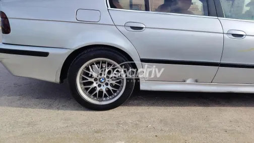 بي ام دبليو 525 1999 فضي مستعملة للبيع - 4