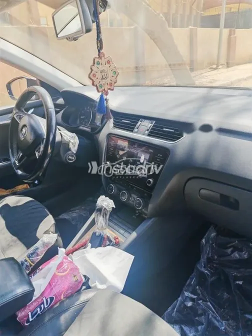 سكودا اوكتافيا 2016 أبيض مستعملة للبيع - 6