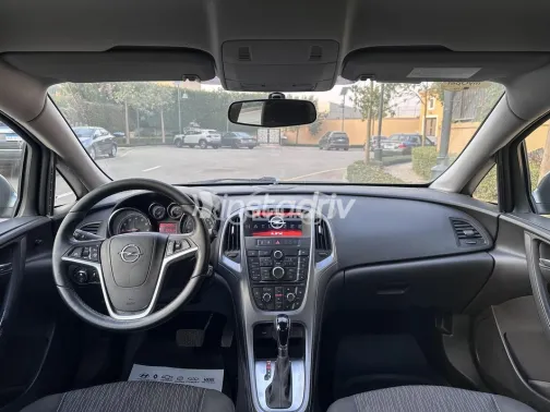 اوبل أسترا 2020 رمادي غامق مستعملة للبيع - 5