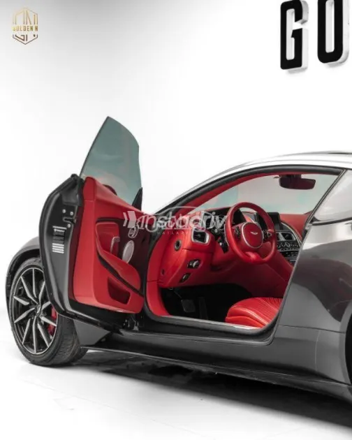 Aston Martin DB11 2019 Gray Used for Sale - 4