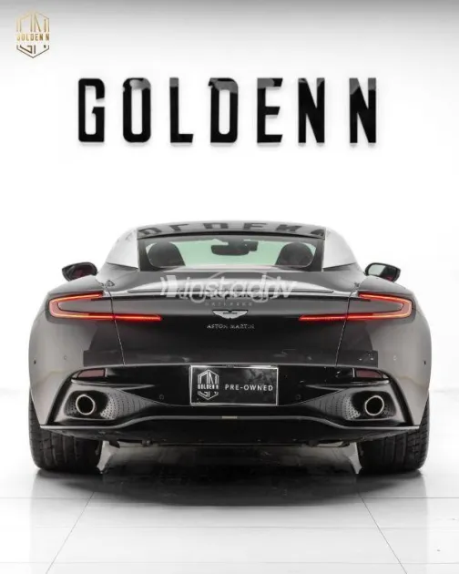 Aston Martin DB11 2019 Gray Used for Sale - 5