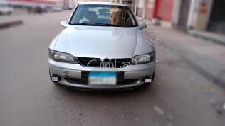اوبل فيكترا 2001 فضي مستعملة للبيع