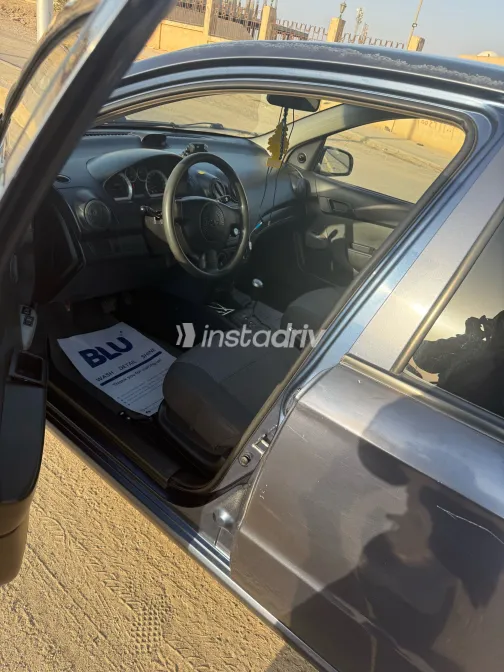 شيفروليه افيو 2017 أبيض مستعملة للبيع - 8