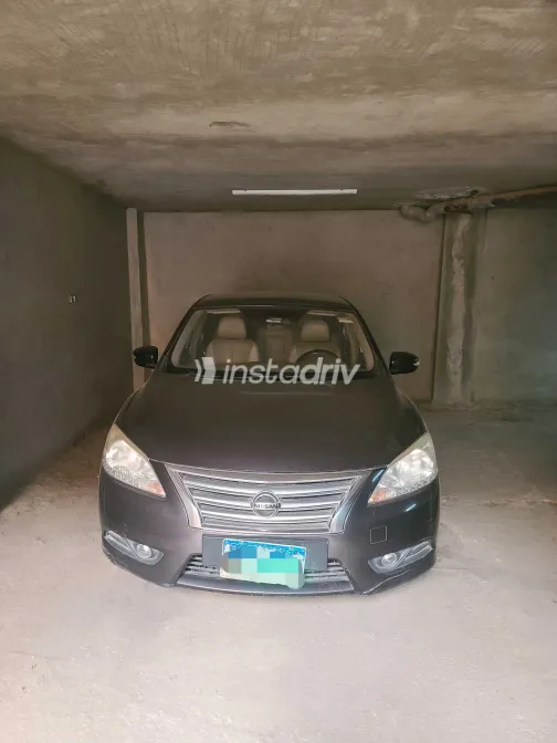 نيسان سنترا 2019 أبيض مستعملة للبيع - 1