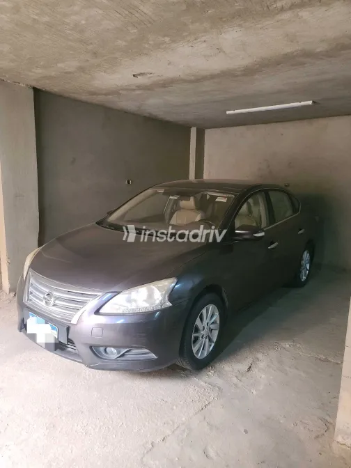 نيسان سنترا 2019 أبيض مستعملة للبيع - 2