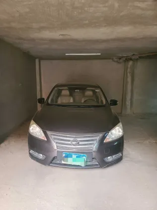 نيسان سنترا 2019 أبيض مستعملة للبيع