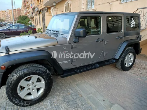 جيب رانجلر 2013 أبيض مستعملة للبيع - 4