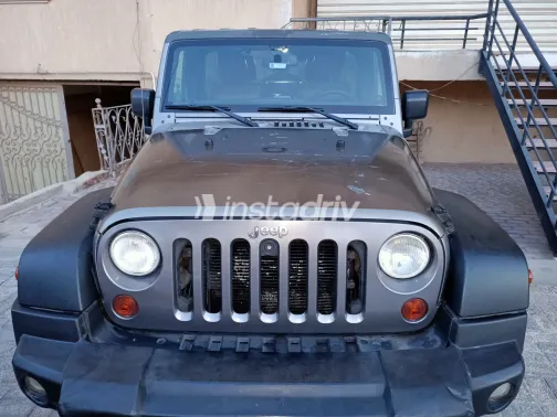 جيب رانجلر 2013 أبيض مستعملة للبيع - 5