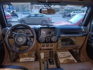 جيب رانجلر 2013 أبيض مستعملة للبيع