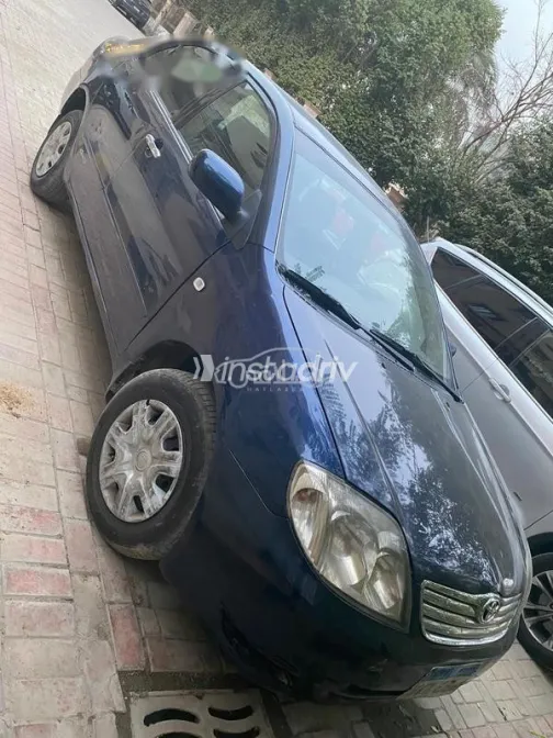 Toyota Corolla 2004 White Used for Sale - 3