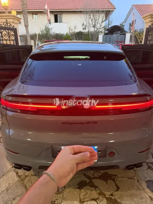 Porsche Cayenne S 2025 Gray Used for Sale - 2