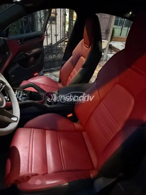 Porsche Cayenne S 2025 Gray Used for Sale - 7