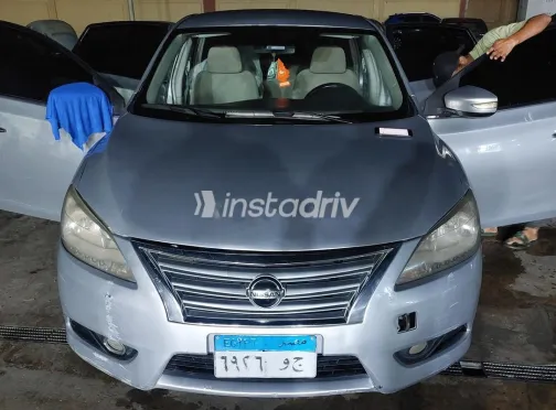 نيسان سنترا 2019 أبيض مستعملة للبيع - 2