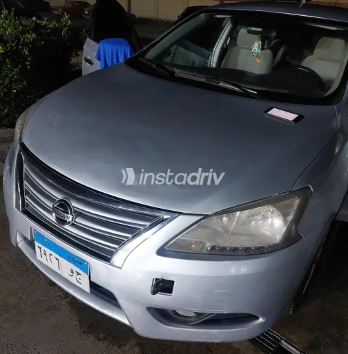 نيسان سنترا 2019 أبيض مستعملة للبيع - 3