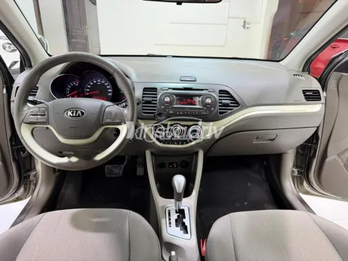 Kia Picanto 2016 Gold Used for Sale - 8