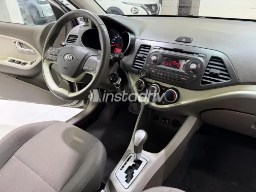 Kia Picanto 2016 Gold Used for Sale - 9