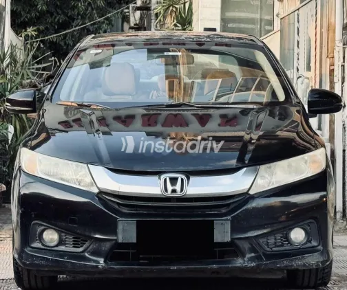 هوندا سيتى 2016 أسود مستعملة للبيع - 9